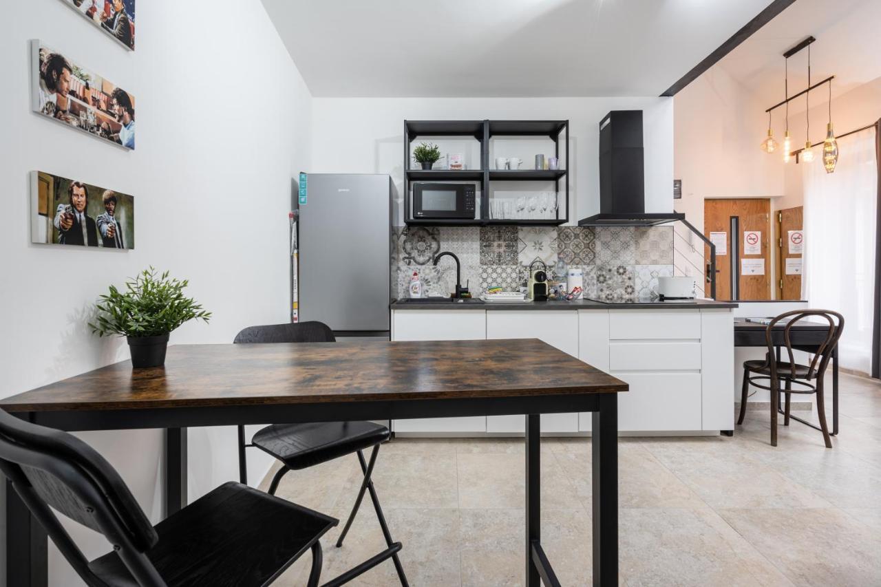 Studio Station With Gallery Budapest Ngoại thất bức ảnh