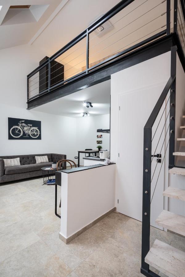 Studio Station With Gallery Budapest Ngoại thất bức ảnh