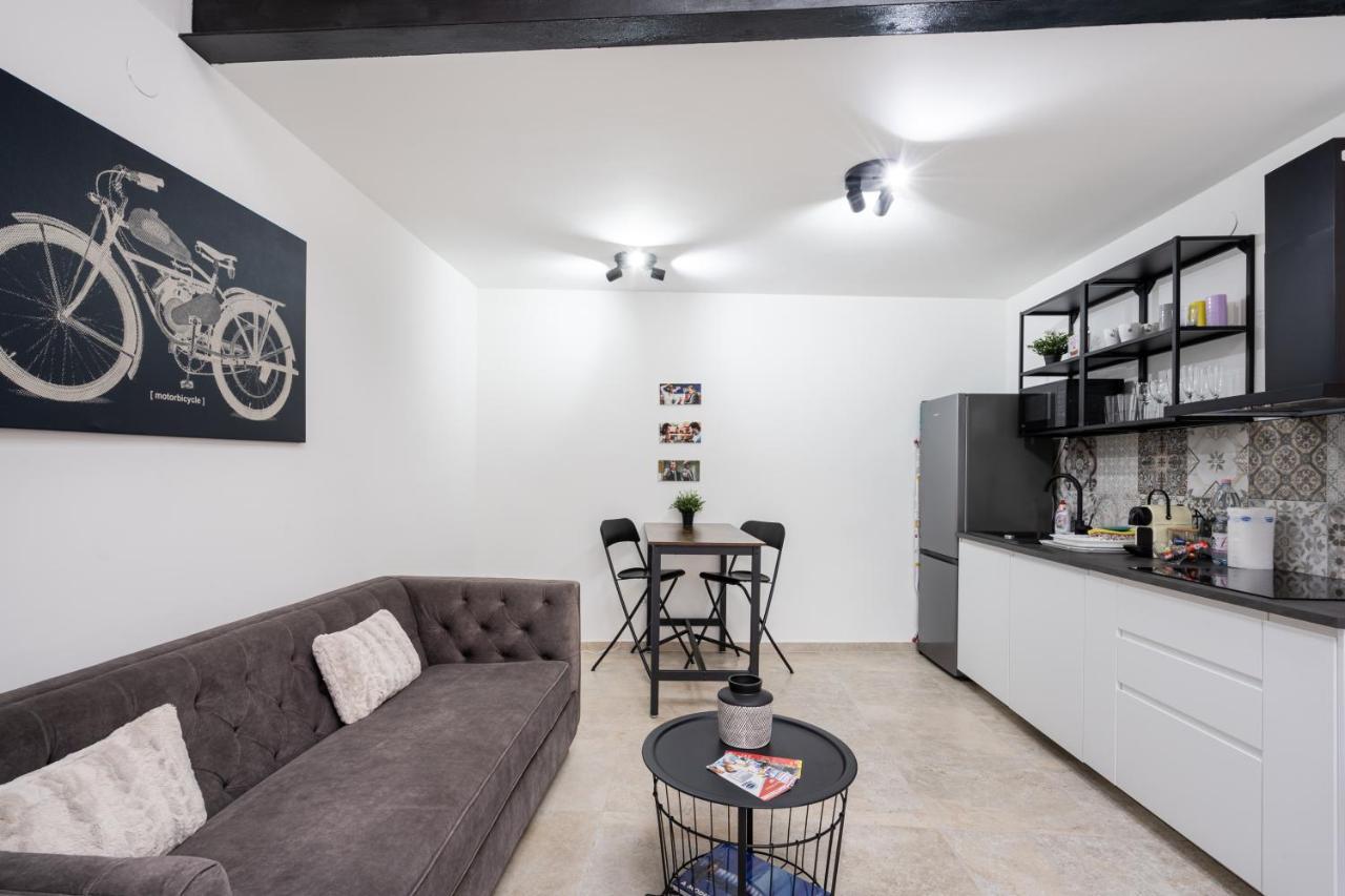 Studio Station With Gallery Budapest Ngoại thất bức ảnh