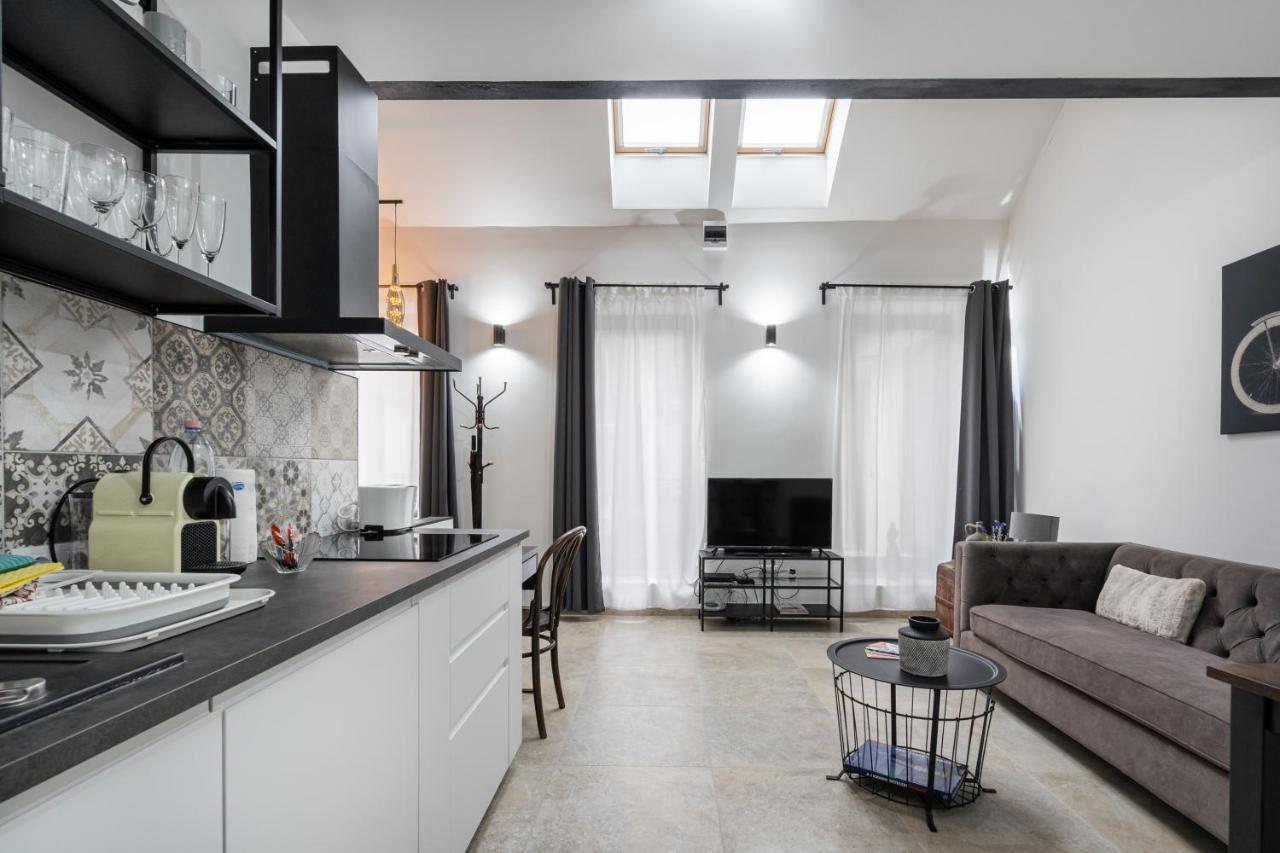 Studio Station With Gallery Budapest Ngoại thất bức ảnh